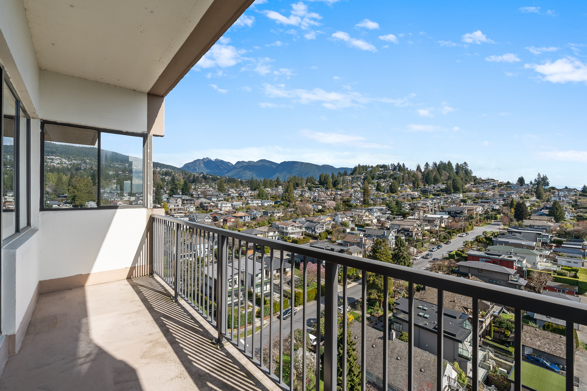 #1405 - 555 13th Street